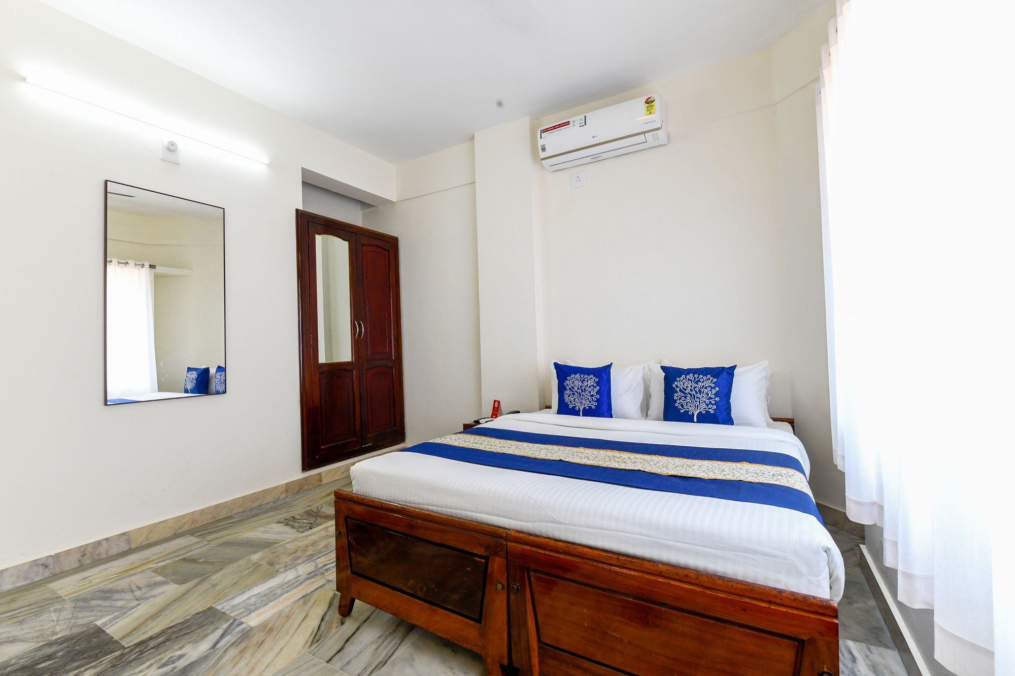 OYO 11328 Hotel Chandrika Residency Kochi Exteriör bild